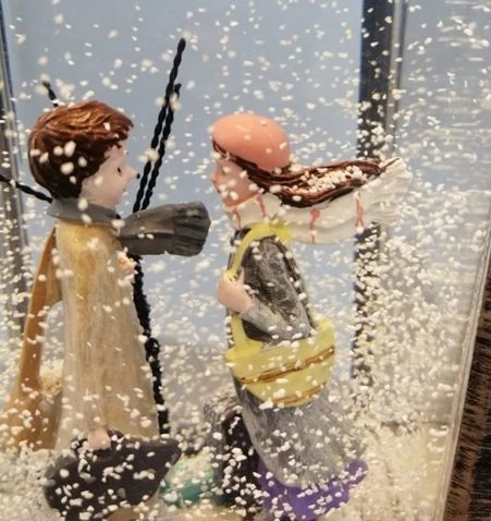 Snow Globe With Lantern Shaped Lights And Music Home Decor - Image 2